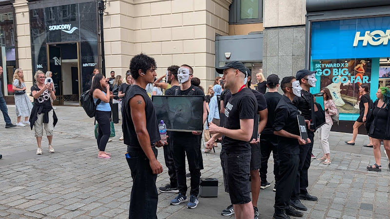 AV Volunteer Speaks with a Member of the Public